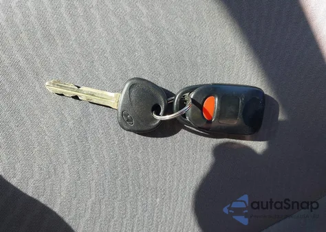 2014 Hyundai Elantra Se z USA, uszkodzony, nr VIN 5NPDH4AE2EH459794